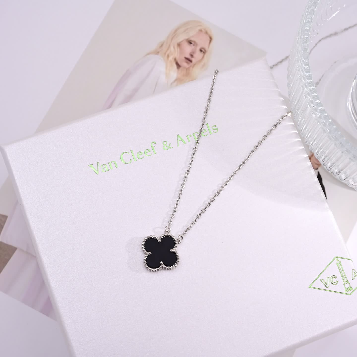 Van Cleef & Arpels Max Mara Clover-Shaped Pendant Necklace